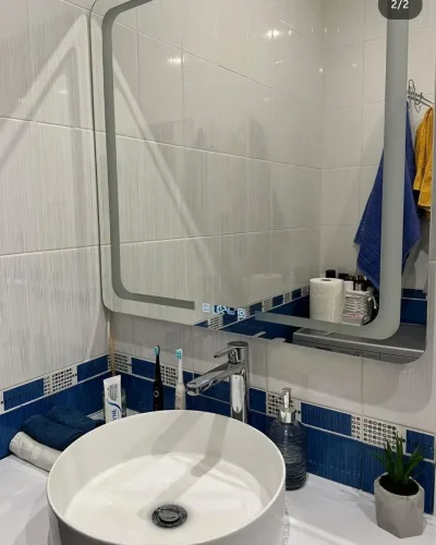 Дзеркало з підсвіткою