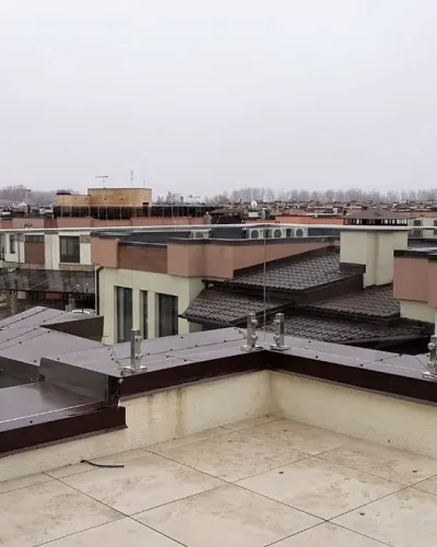 Огорожі зі скла
